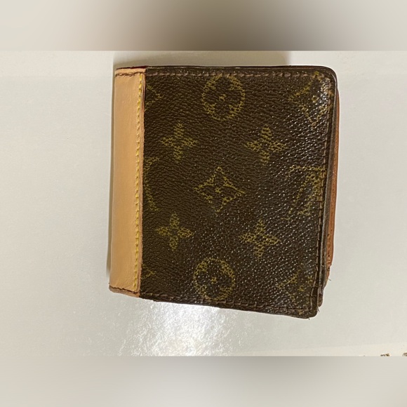 Louis Vuitton Vintahe wallet - Picture 2 of 12